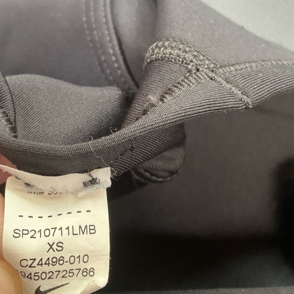 Nike Sports Bra Black Dri Fit Logo Racer Back Support Size XS Extra‎ Small - Picture 4 of 4